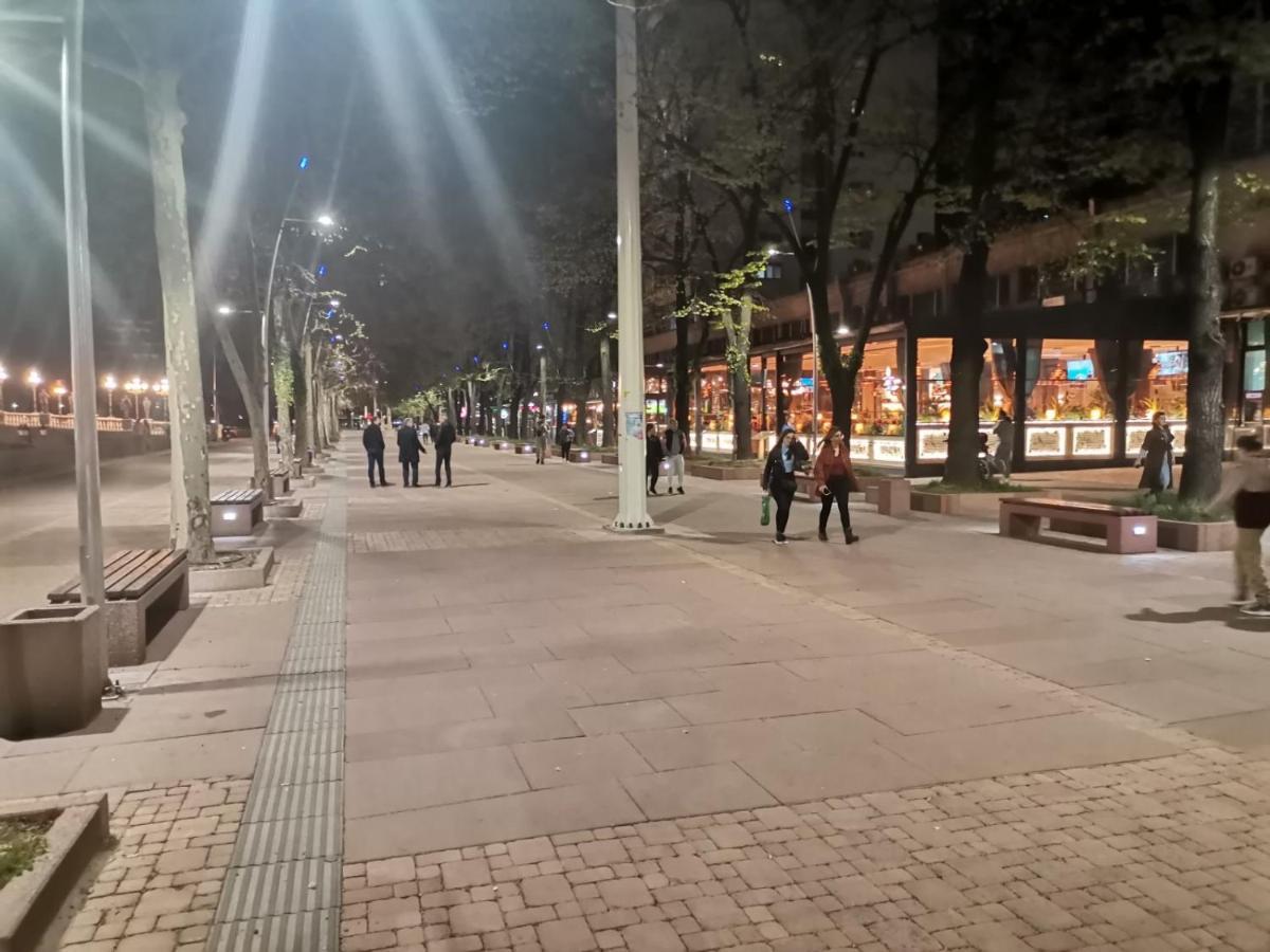 Calla 5 Apartment - Main Square, In The City Shopping Center - Parking Slot With Security And Video Camera Skopje Buitenkant foto