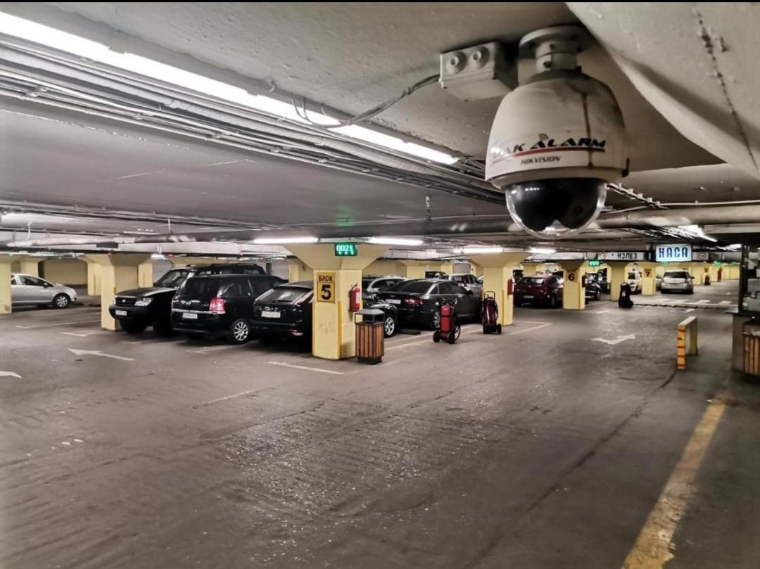 Calla 5 Apartment - Main Square, In The City Shopping Center - Parking Slot With Security And Video Camera Skopje Buitenkant foto