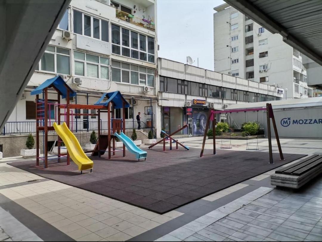 Calla 5 Apartment - Main Square, In The City Shopping Center - Parking Slot With Security And Video Camera Skopje Buitenkant foto