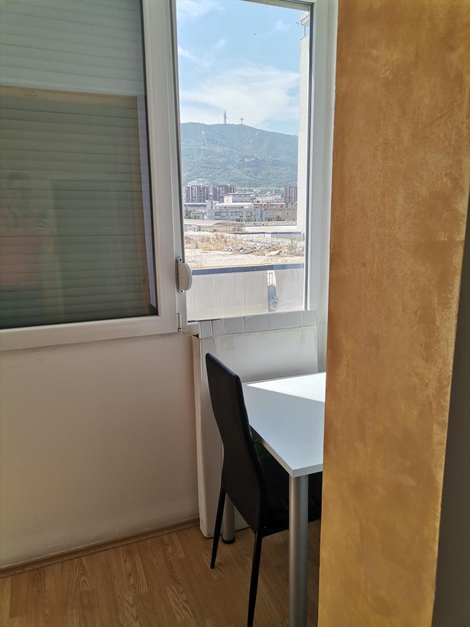 Calla 5 Apartment - Main Square, In The City Shopping Center - Parking Slot With Security And Video Camera Skopje Buitenkant foto