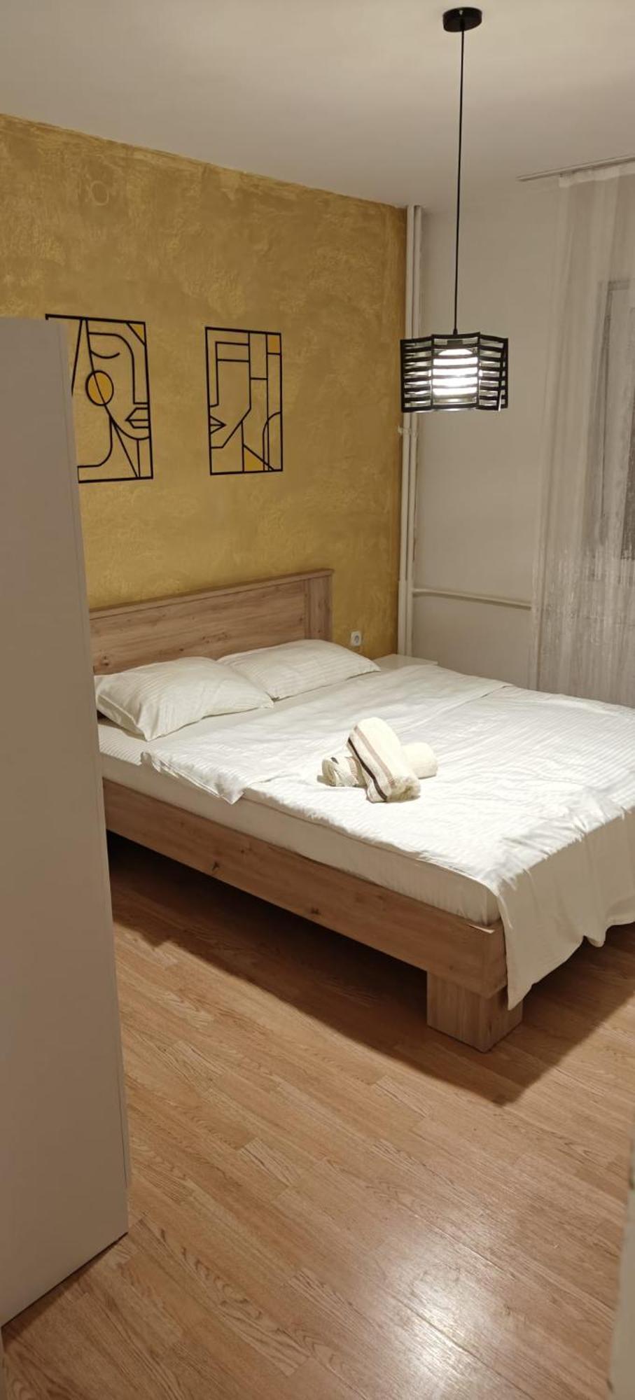 Calla 5 Apartment - Main Square, In The City Shopping Center - Parking Slot With Security And Video Camera Skopje Buitenkant foto